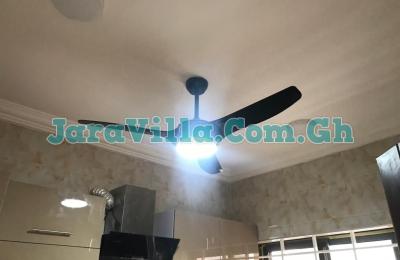 2 bedroom apartment at Adjiringanor for rent.
