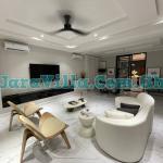 4 bedrooms house for sale at Lakeside