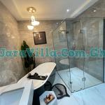 4 bedrooms house for sale at Lakeside