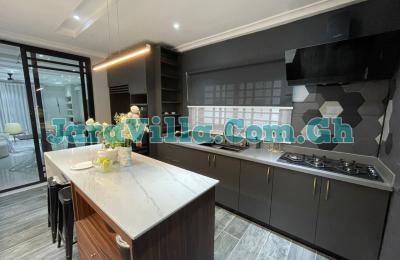 4 bedrooms house for sale at Lakeside
