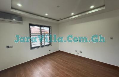 2 bedroom at School Junction
