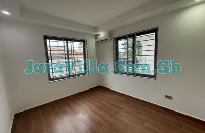 2 bedroom at School Junction