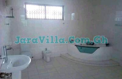 4Vedroom townhouse@ Dzorwulu