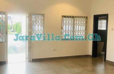4Vedroom townhouse@ Cantonment