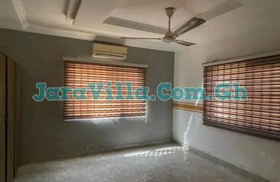 3Bedroom House@ Manet coirt