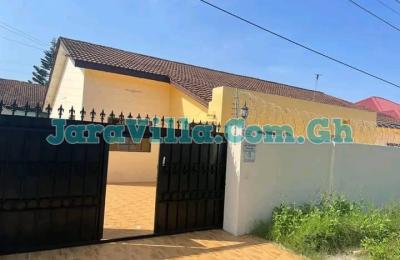 3Bedroom House@ Manet coirt