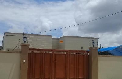 EXECUTIVE 4 BEDROOM HOUSE FOR SALE@LAKESIDE