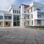 Ultra Modern 8 Bedroom house@ American house
