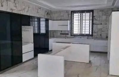 Ultra Modern 8 Bedroom house@ American house
