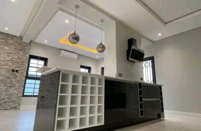 4BedroombTownhouse@ East Airport