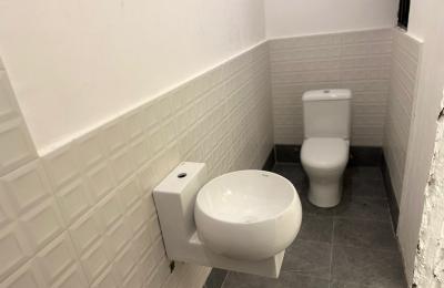 5Bedroom House@ East legonnHill