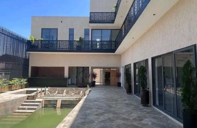 6Bedroom House@ Labone