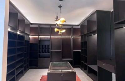 6Bedroom House@ Labone