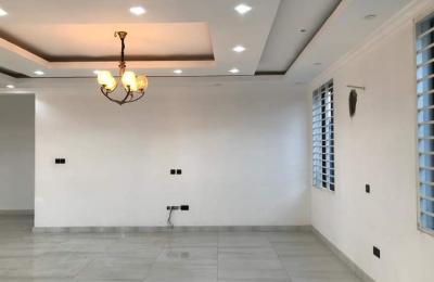 Check out this 5-bedroom house with a 1-bedroom staff quarters for sale at Spintex!