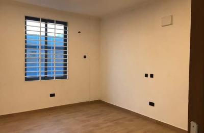 Check out this 5-bedroom house with a 1-bedroom staff quarters for sale at Spintex!