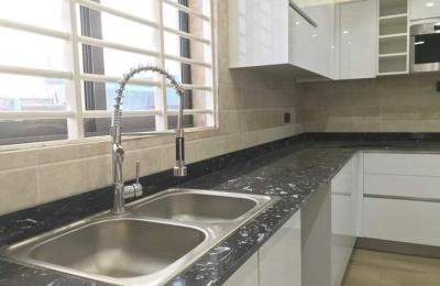 Check out this 5-bedroom house with a 1-bedroom staff quarters for sale at Spintex!