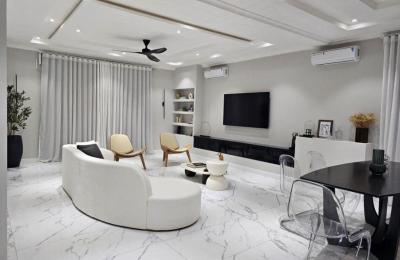 4 bedrooms newly duplex for sale at Lakeside Estate.