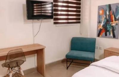 furnished 2 Bedroom flat@ Labone