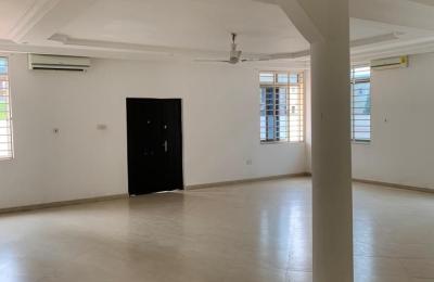 4Bedroom House@ American House