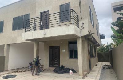 2Bedroom House@ Tseaddo