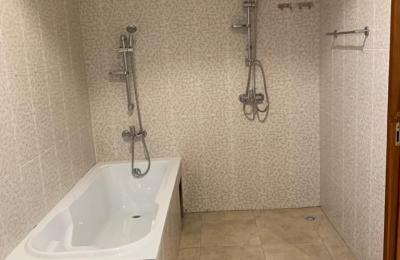 3Bedroom townhouse@ Adjringanor