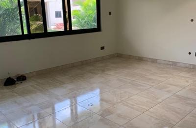 3Bedroom townhouse@ Adjringanor