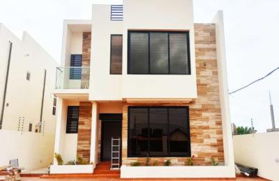 4 bedroom duplex for sale at Lakeside Estate.