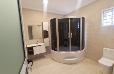 4 bedroom duplex for sale at Lakeside Estate.