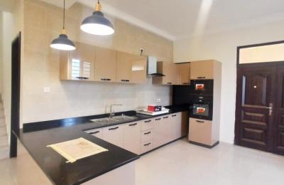 4 bedroom duplex for sale at Lakeside Estate.