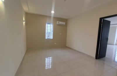 4 bedroom duplex for sale at Lakeside Estate.