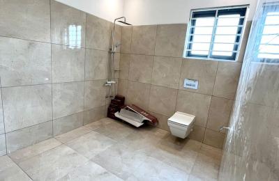 4 bedrooms for sale at East Legon, Ogbojo