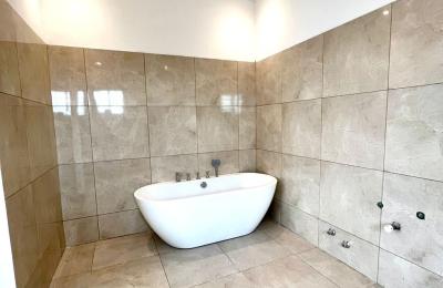 4 bedrooms for sale at East Legon, Ogbojo