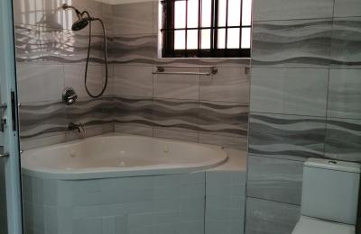 5 BEDROOM HOUSE FOR SALE AT ADJIRINGANOR-MANNA VALLEY