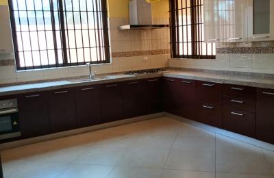 5 BEDROOM HOUSE FOR SALE AT ADJIRINGANOR-MANNA VALLEY