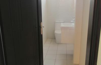 5 BEDROOM HOUSE FOR SALE AT ADJIRINGANOR-MANNA VALLEY
