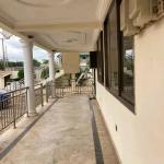 3Bedroom Apartment@ American house