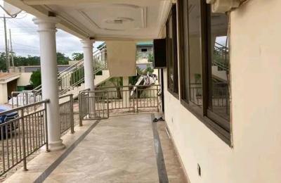 3Bedroom Apartment@ American house