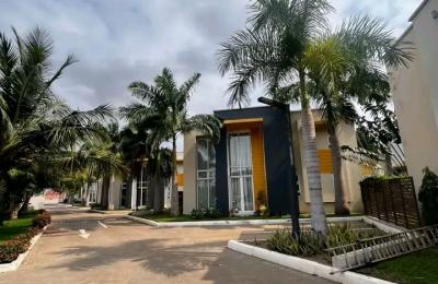Fully furnished 3Bedroom townhouse@ Adjringanor