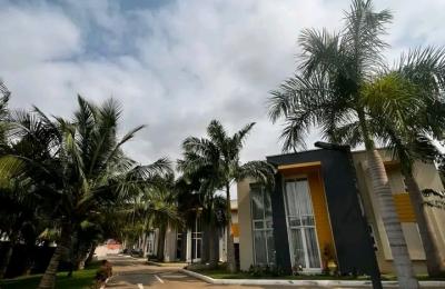 Fully furnished 3Bedroom townhouse@ Adjringanor