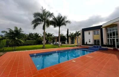 Fully furnished 3Bedroom townhouse@ Adjringanor