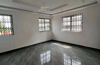 1/2BEDROOM APARTMENT@ OYARIFA