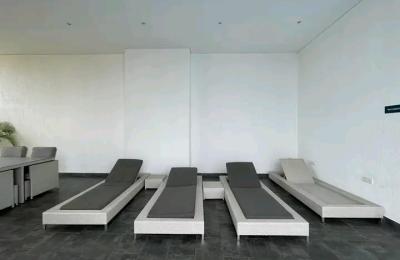 Serviced 1 Bedroom Apartment@ labond