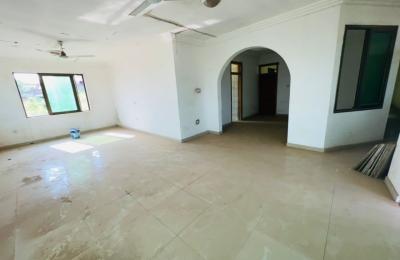 10 BEDROOM HOUSE FOR SALE AT KWABENYA