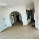 10 BEDROOM HOUSE FOR SALE AT KWABENYA