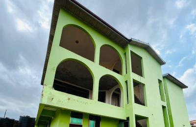 10 BEDROOM HOUSE FOR SALE AT KWABENYA