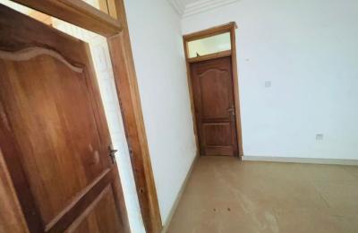 10 BEDROOM HOUSE FOR SALE AT KWABENYA