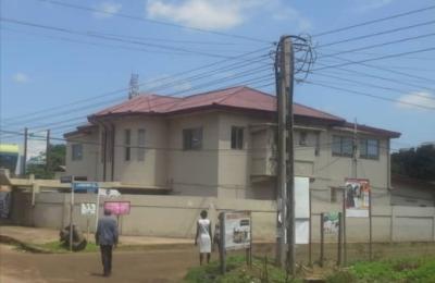 9 BEDROOM HOUSE FOR SALE AT ASYLUM DOWN