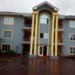 Serviced Furnished 3Bedroom Apartment@ West Airport