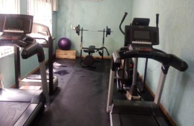 Serviced furnished 2 Bedroom flat@ Airport
