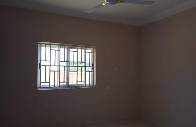 2Bedroom House@ Tema